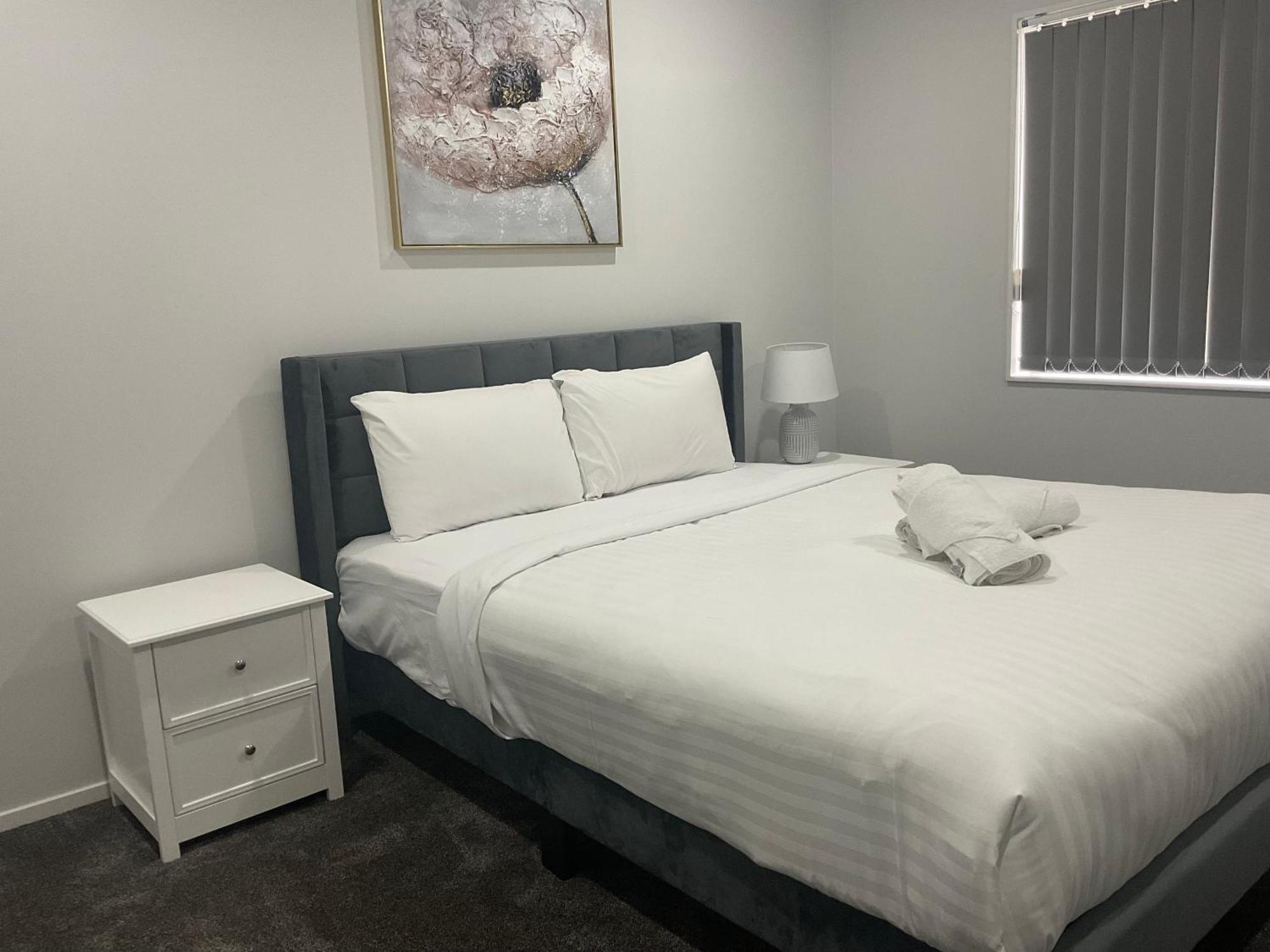 Family Holiday Home Papakura - 175 โอ๊คแลนด์ ภายนอก รูปภาพ